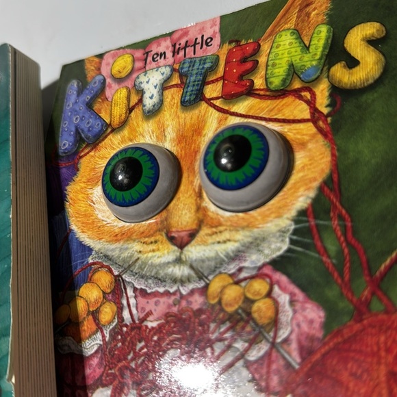 BUNDLE of 2 | Kids card boad books - Picture 3 of 8